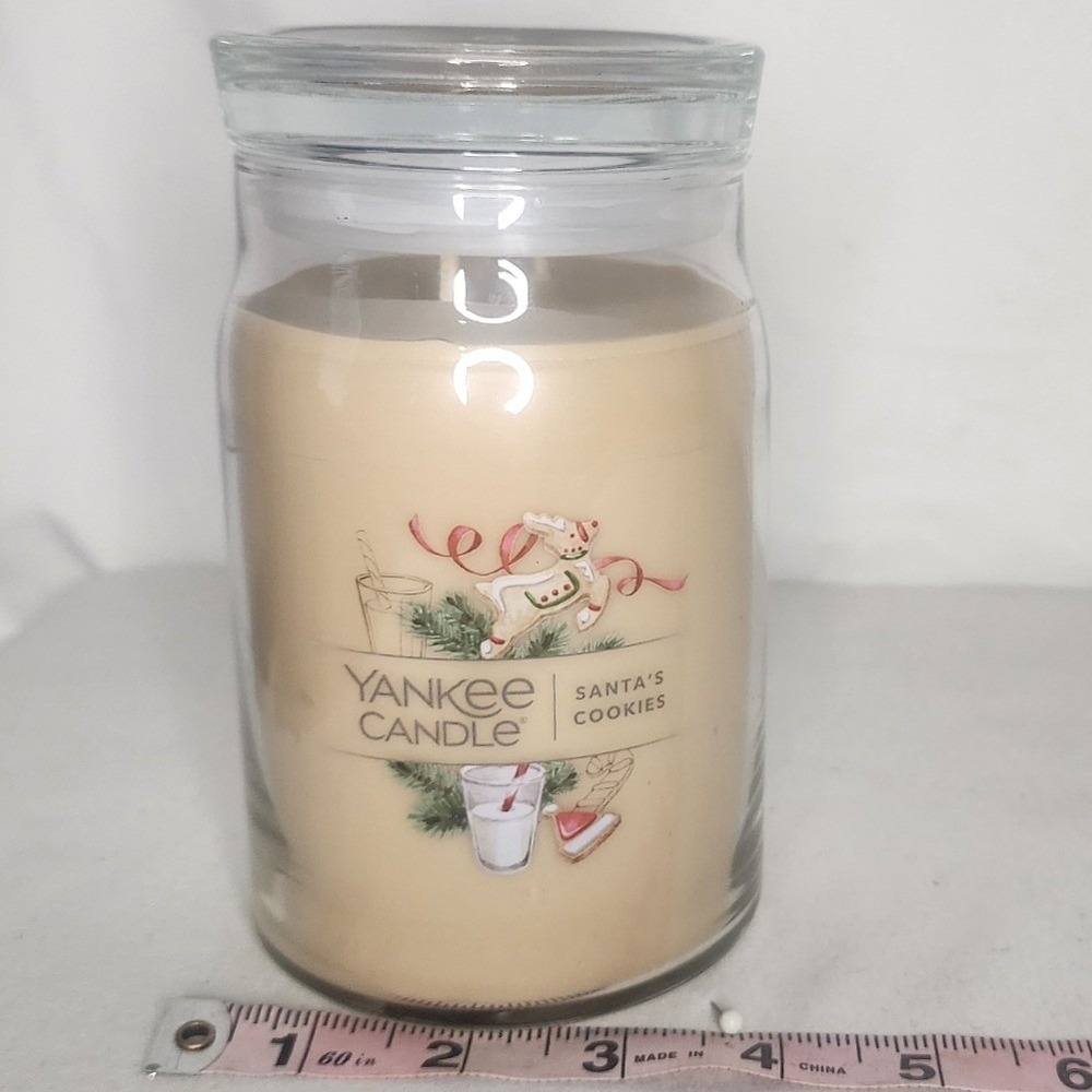Yankee Candle Santa's Cookies 20 oz Large 2 Wick Jar Candle Christmas